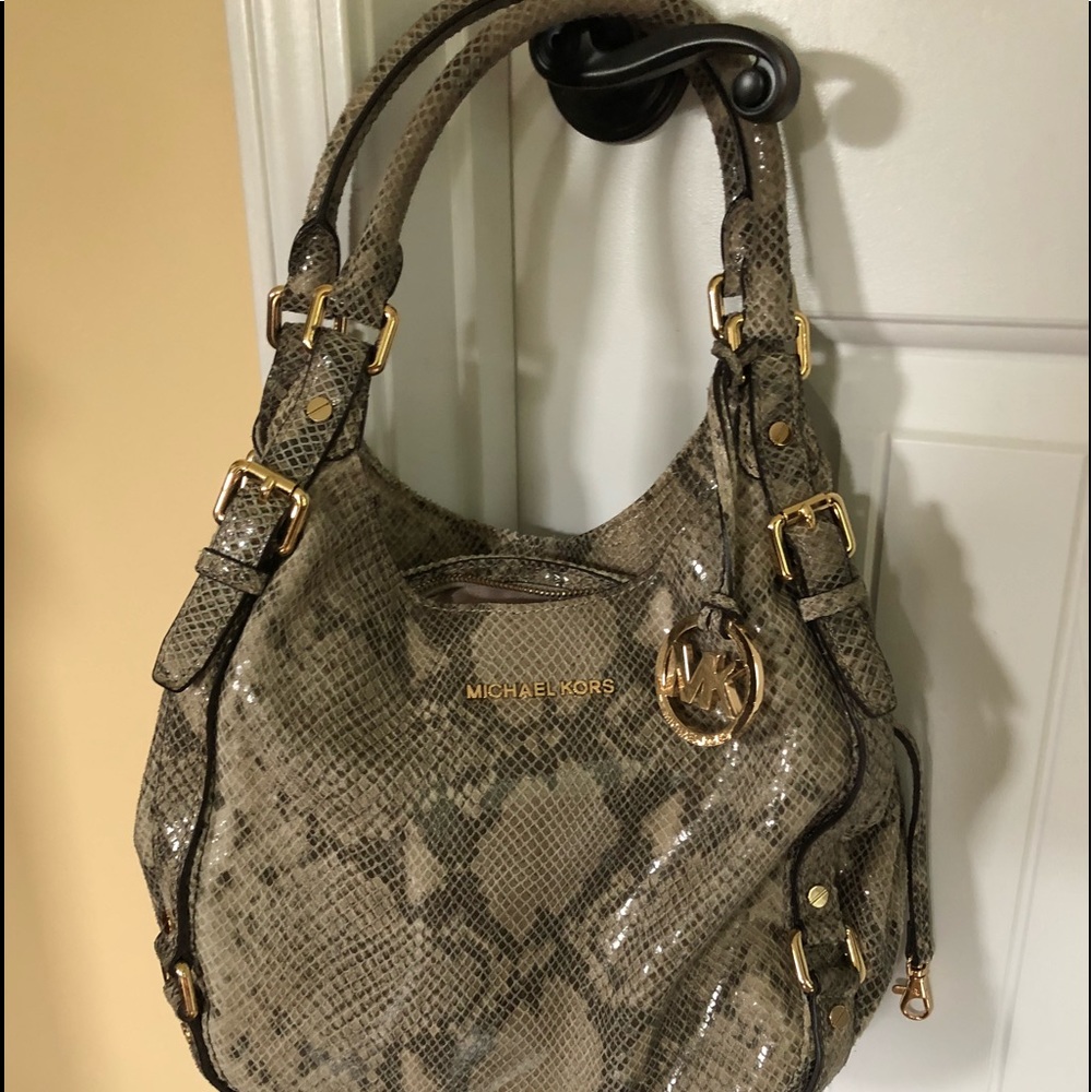 EUC Michael Kors Small hobo